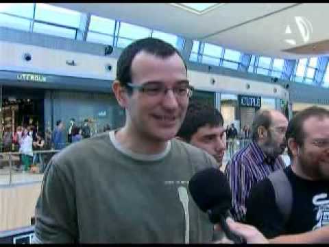 Preview image for the video "Miles de personas descubren Puerto Venecia en su primer día". Preview image for the video "Miles de personas descubren Puerto Venecia en su primer día".