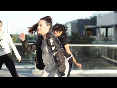 Preview image for the video "Spot Flashmob Día de la Felicidad". Preview image for the video "Spot Flashmob Día de la Felicidad".