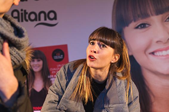 Firma de discos de Aitana