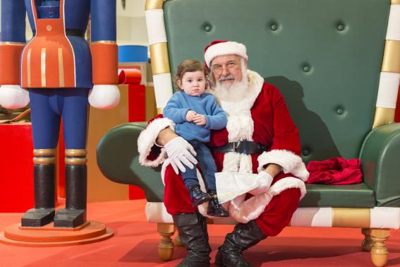 Papá Noel visita Puerto Venecia