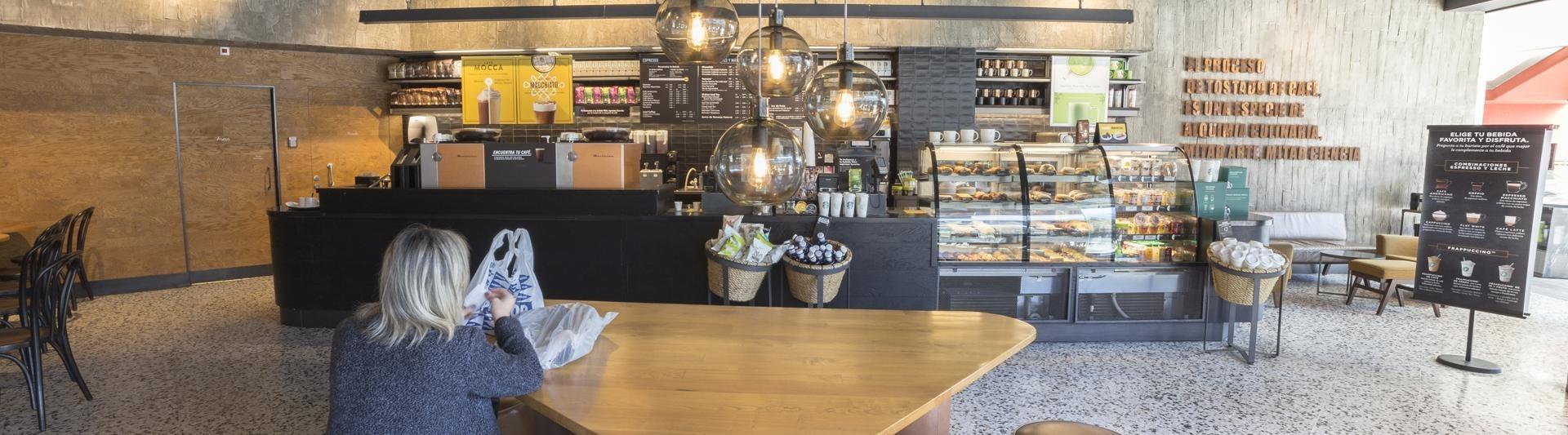 starbucks_3.jpeg