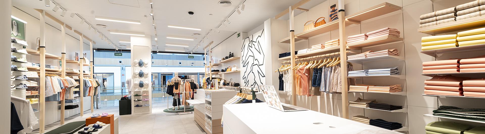 LACOSTE_A742911.jpg