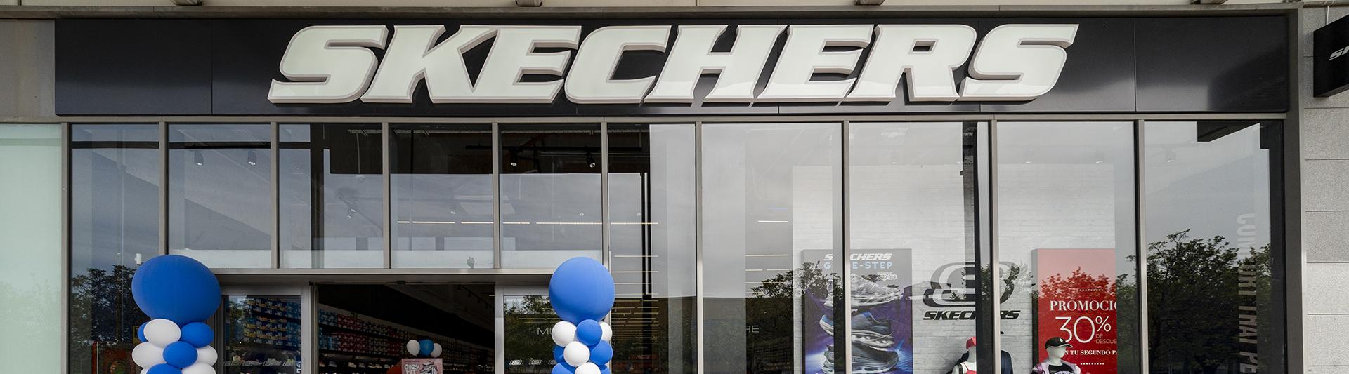 SKECHERS_A748460.jpg