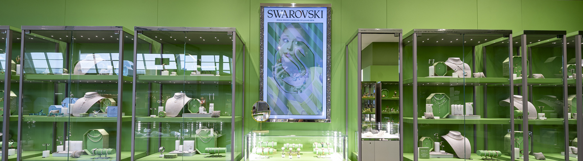 SWAROVSKI (4).jpg