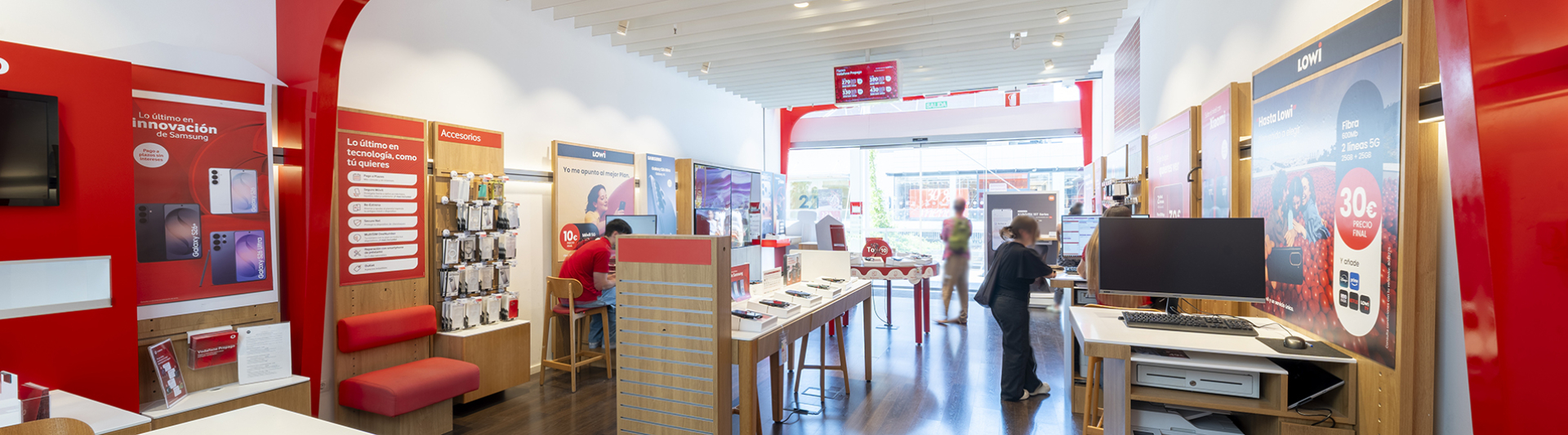 VODAFONE (1).jpg