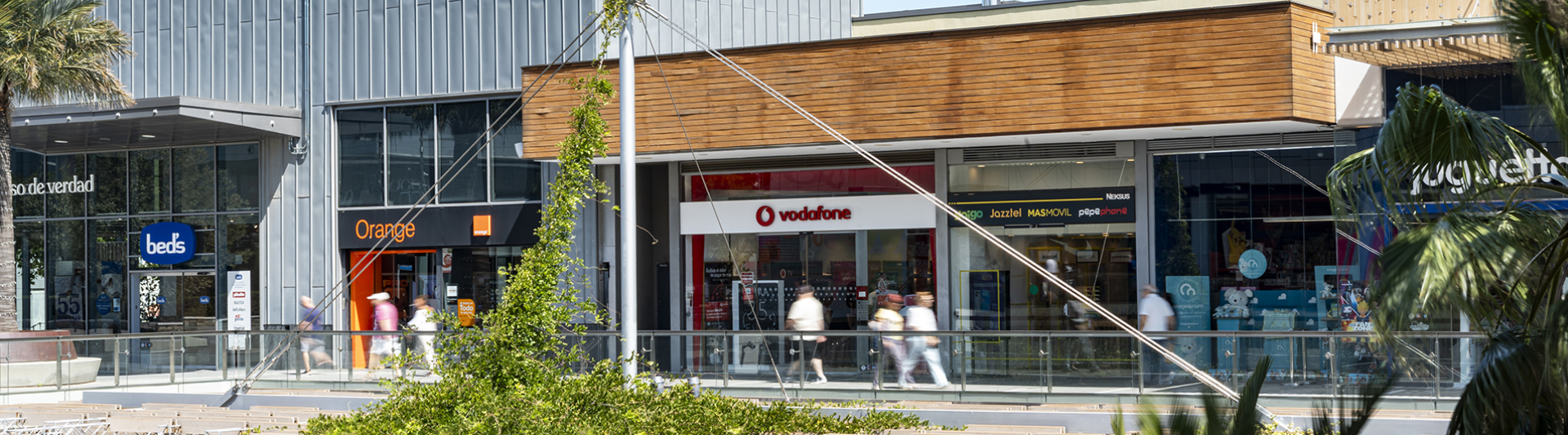 VODAFONE (5).jpg