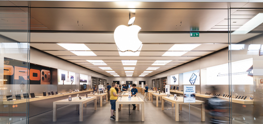 APPLE (2).jpg